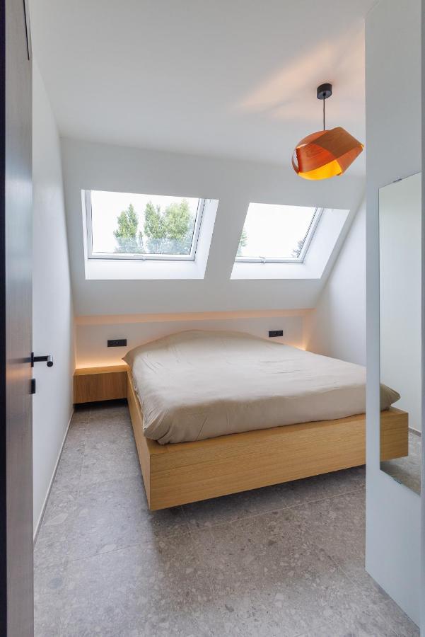 Apartment L'O Reine Of Budgetkamer The Box Sint-Pieters-Leeuw Exterior photo
