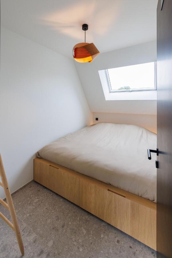 Apartment L'O Reine Of Budgetkamer The Box Sint-Pieters-Leeuw Exterior photo